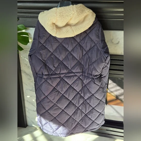 Levi's Womens Soft Sherpa Lined Diamond Quilted Parka Jacket - Large - Picture 3 of 3